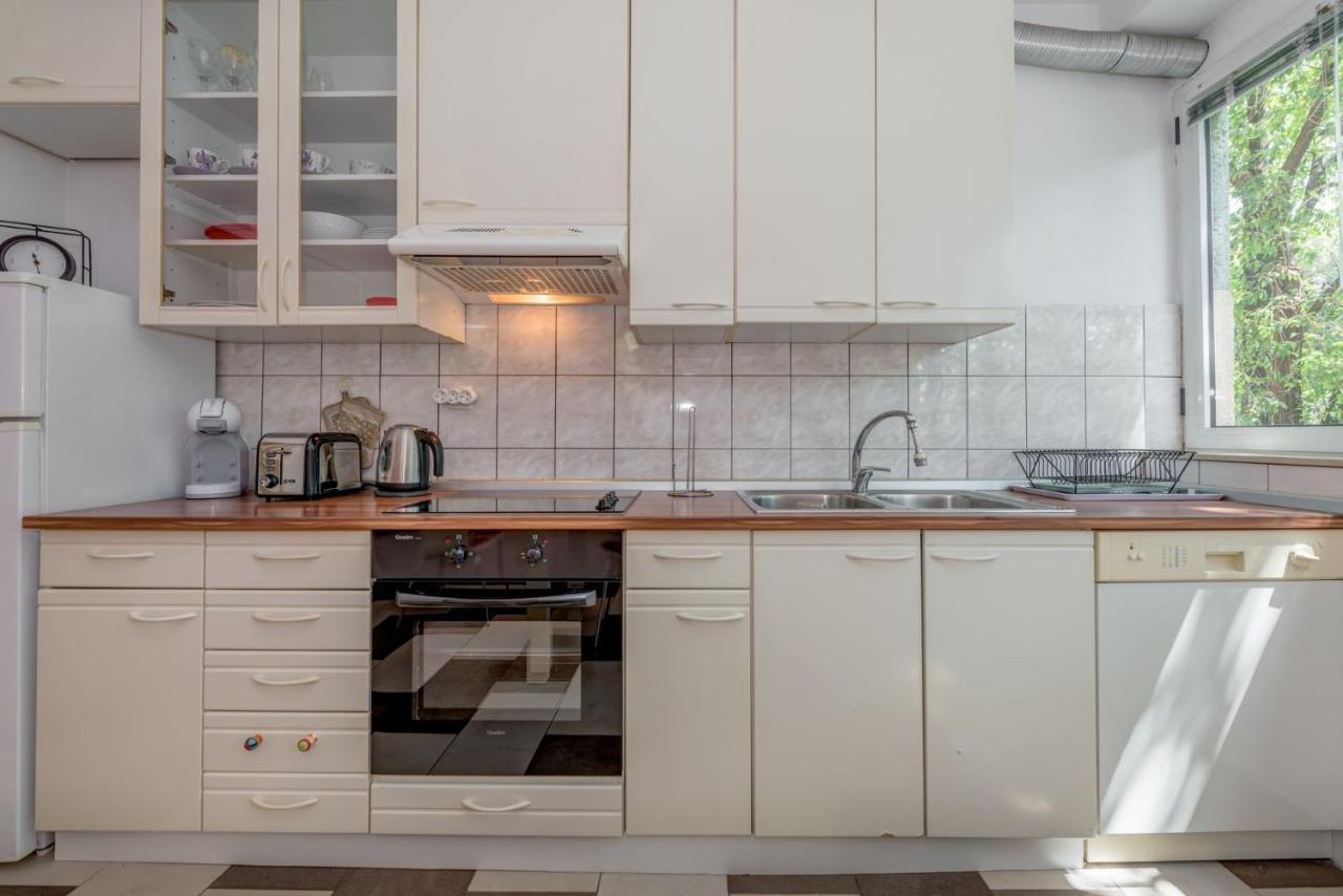 Lct Nest Apartment Split